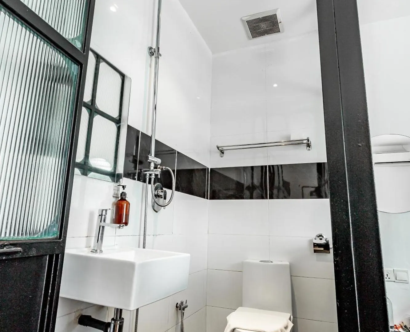 Earnest Hotel Georgetown  George Town